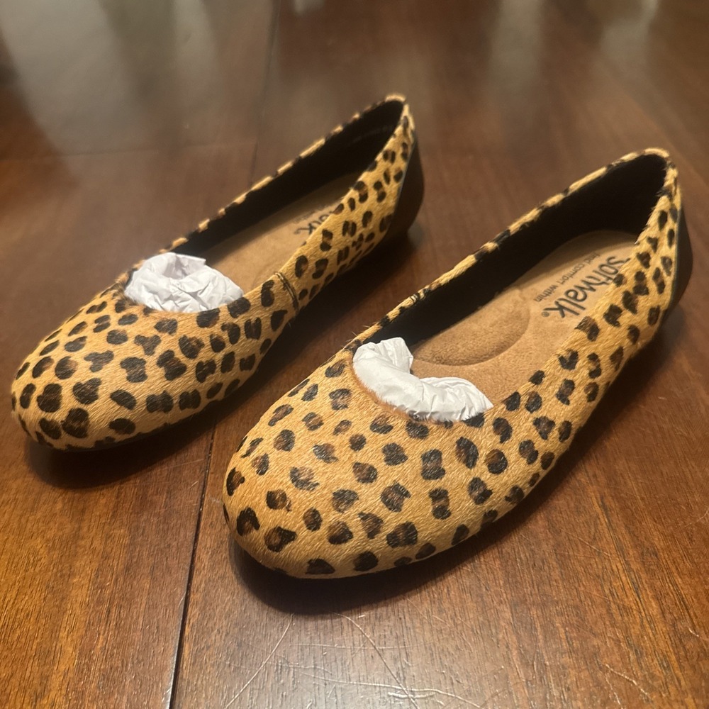 NIB SoftWalk Women's‎ Flats 8.5 WW Leopard Print Comfort Shoes Loafers
